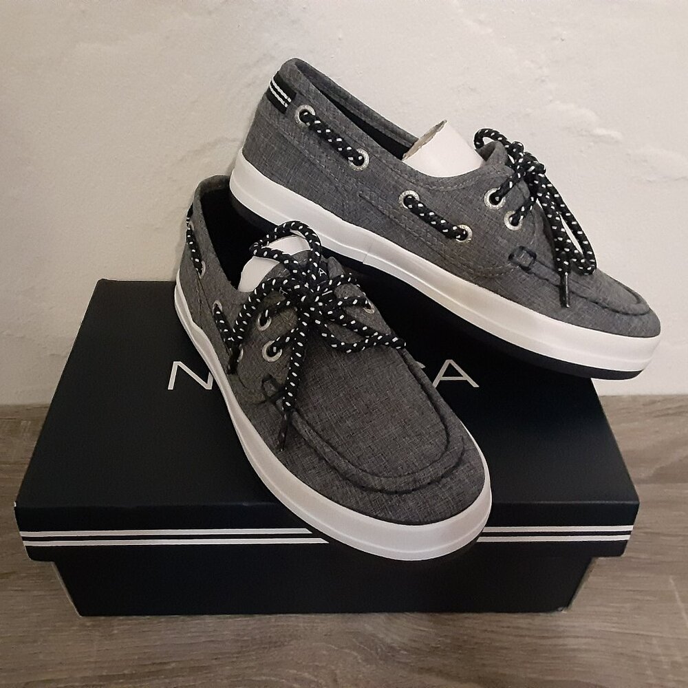 Nautica Spinnaker Youth Size 1 Navy Heather Boat Shoes, Pintuck Oxford